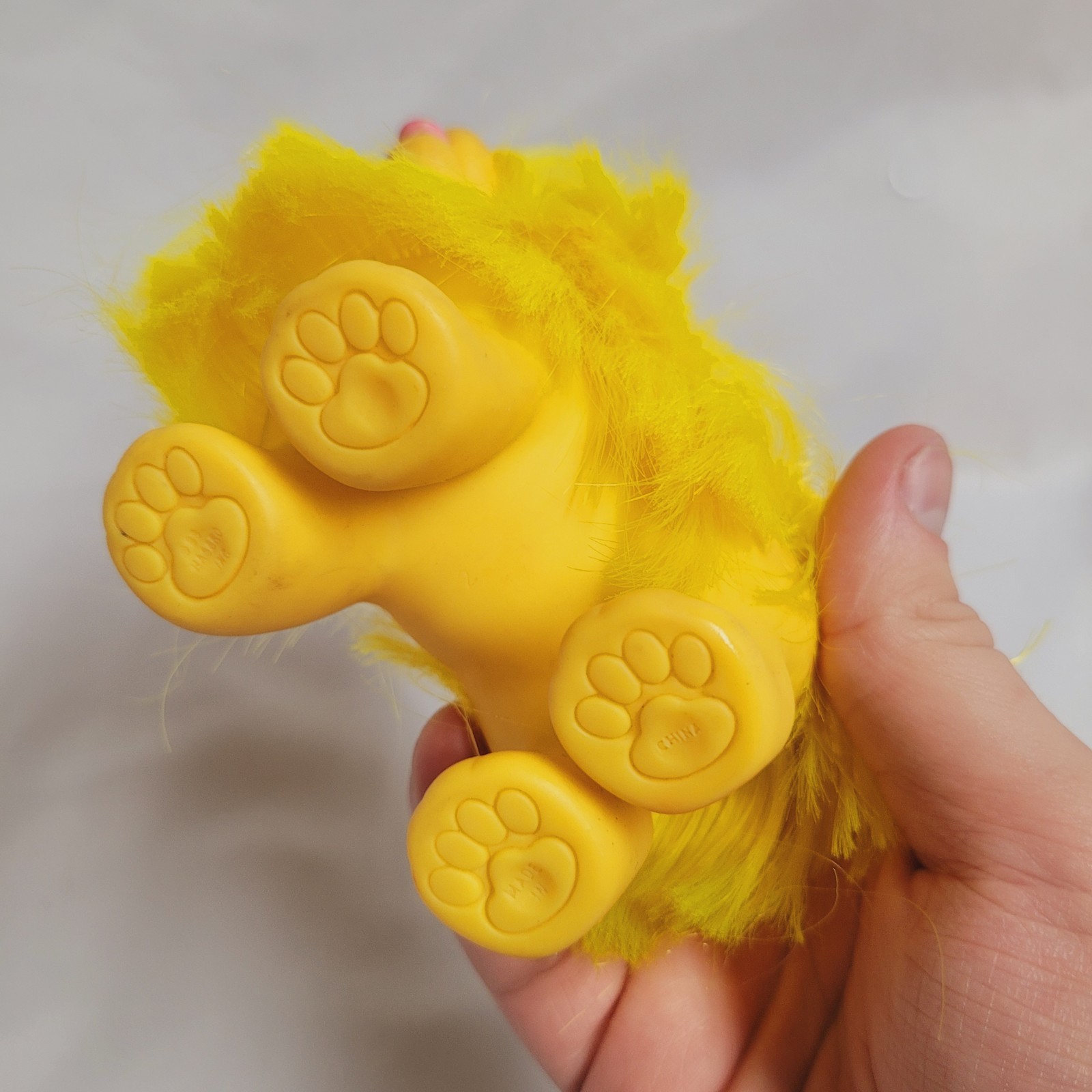 Vintage Hasbro Toy Sweetie Pups Party Time Yellow Maltese Dog Second Series