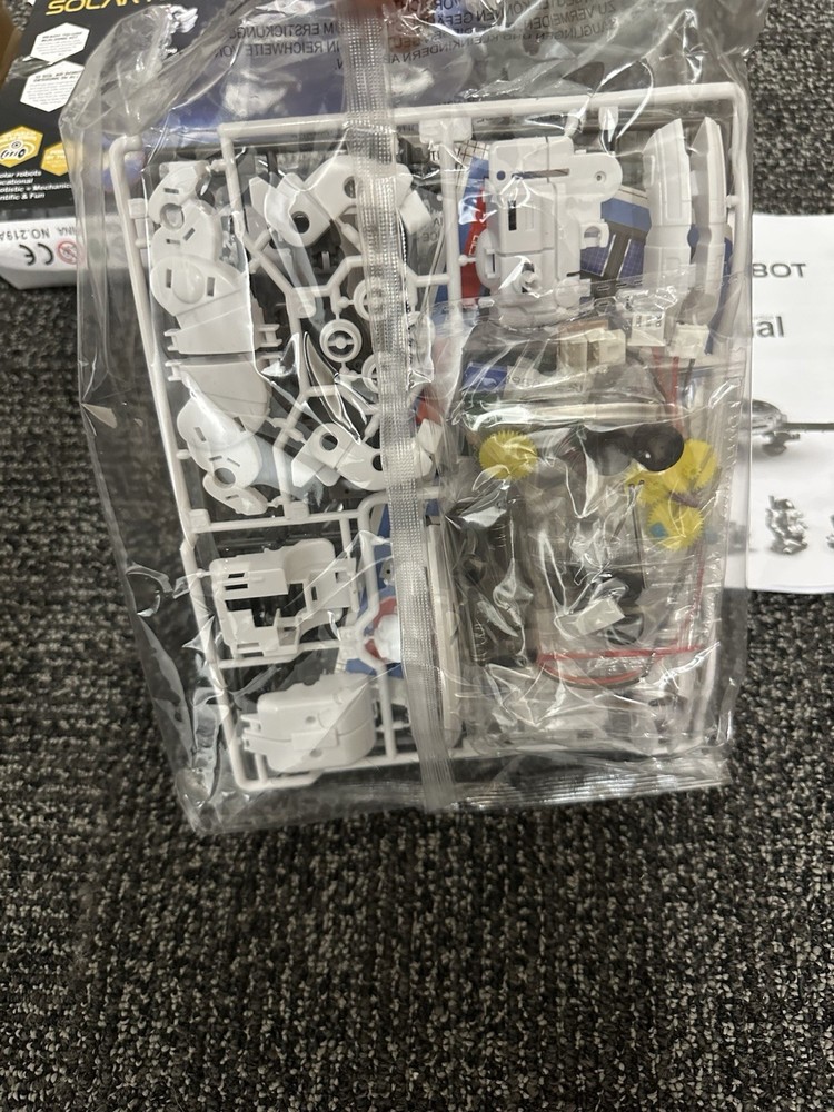 Stem Build and Learn SOLAR ROBOT