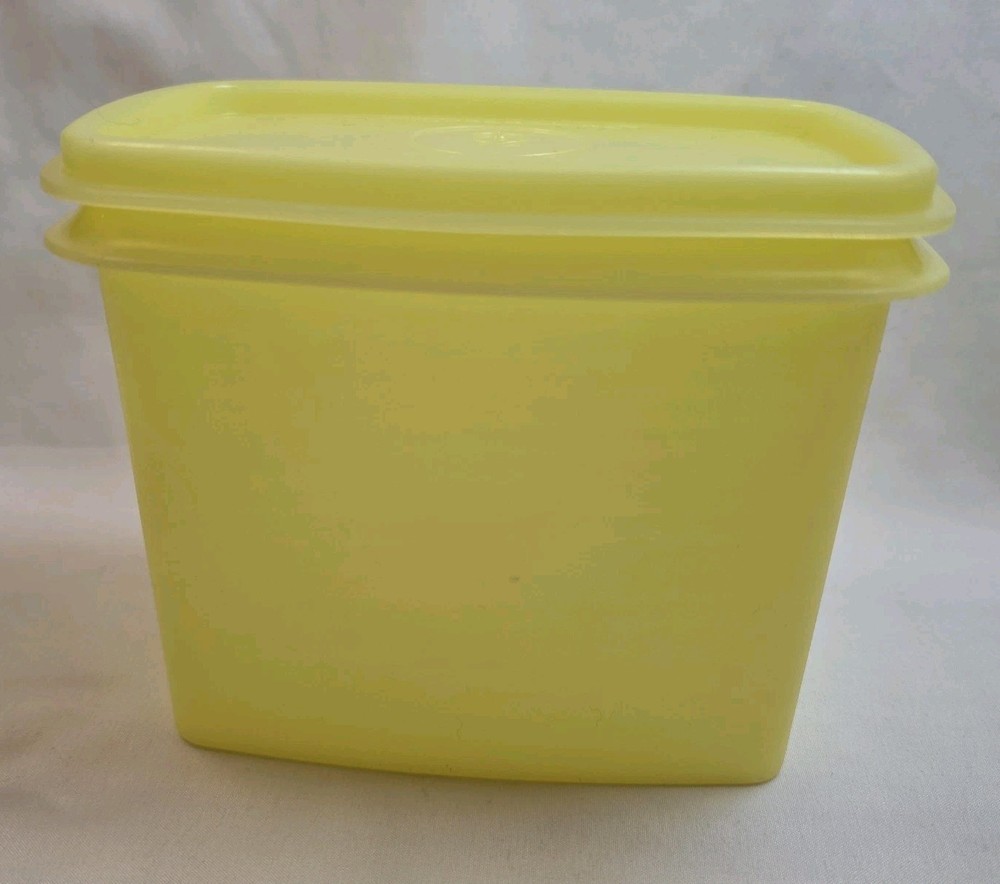 Vtg Tupperware Yellow Shelf Saver Rectangular 1243 Storage Container & Lid 1244