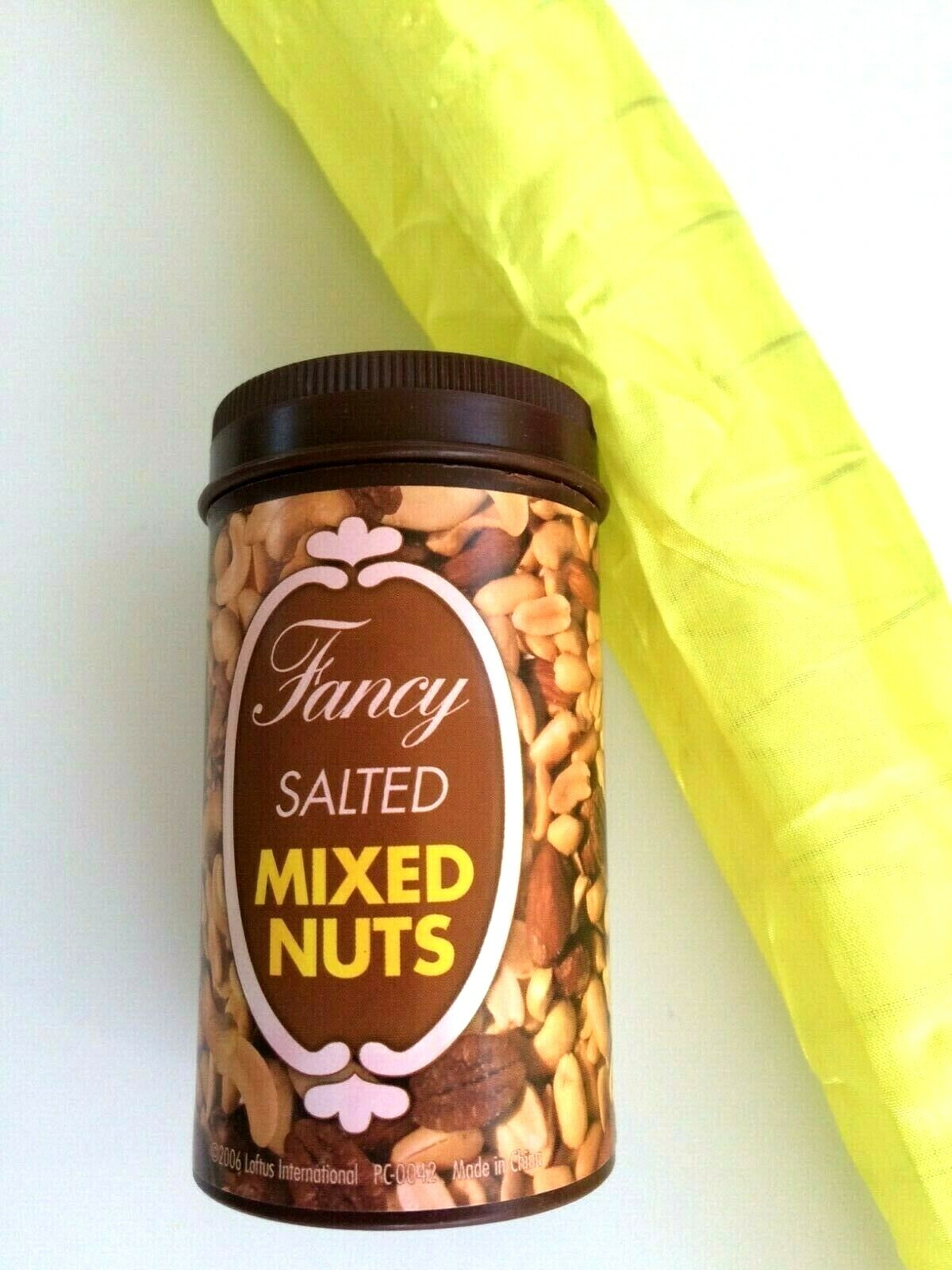 CLOTH SPRING SNAKE NUT CAN Plastic Jar Prank Joke Toy Jumping Jumps Out Funny