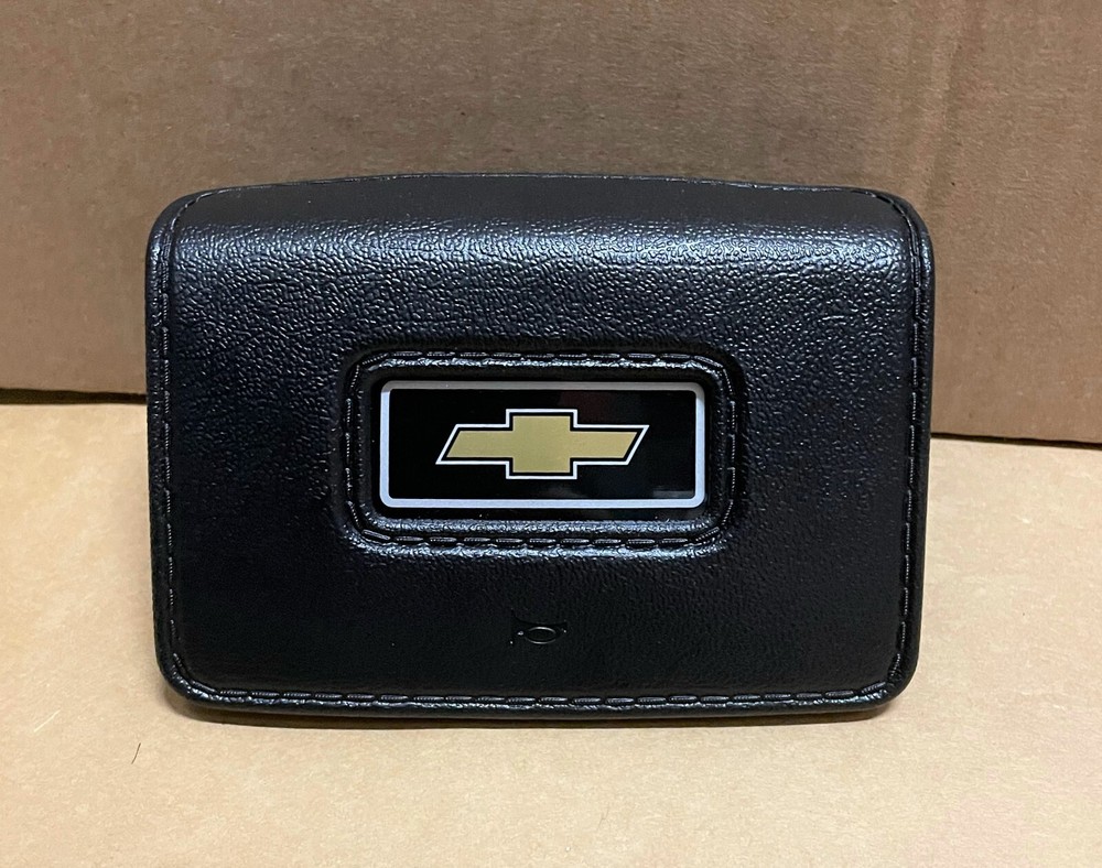 GM OEM Steering Wheel Cap #17987489