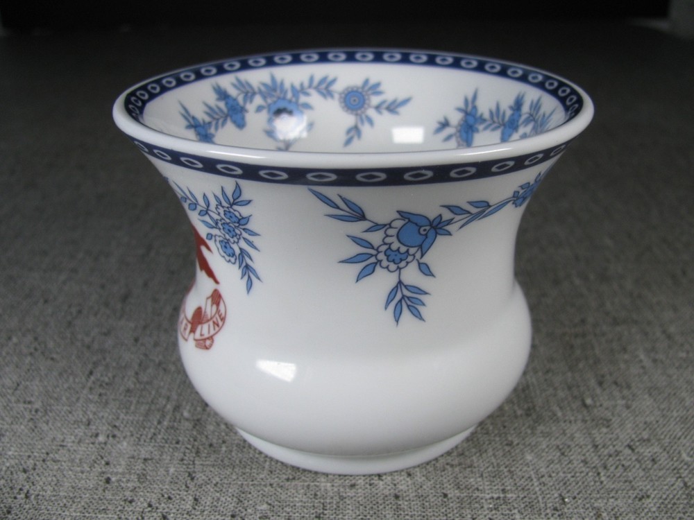 White Star Line RMS Titanic 2nd Class Authentic Artifact Replica Vase Small EUC