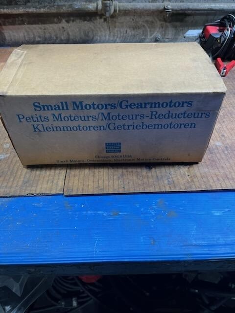BODINE PARALLEL SHAFT DC GEARMOTOR 0198GR