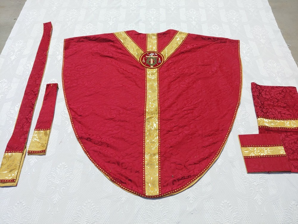 Brand New Custom Order Gothic Low Mass Set