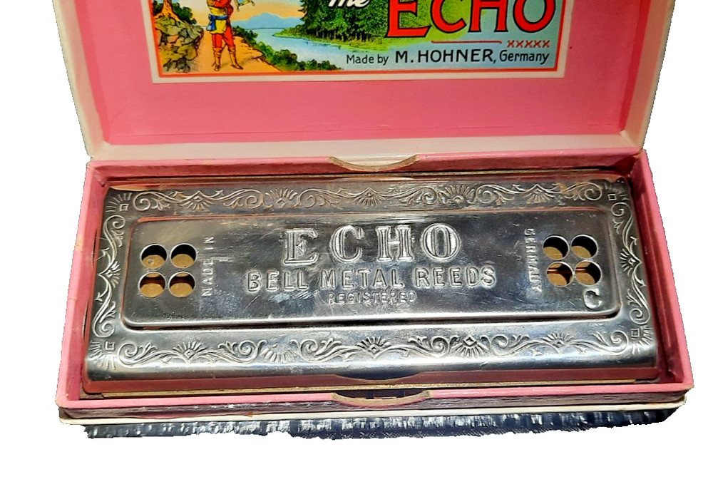 M. Hohner “The Echo” Double Reed Harp Harmonica Notes C & G with Original Box