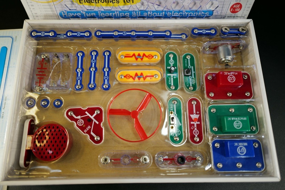 Electronic Snap Kits Electronics 101 Build 100 Projects RadioShack 28-286