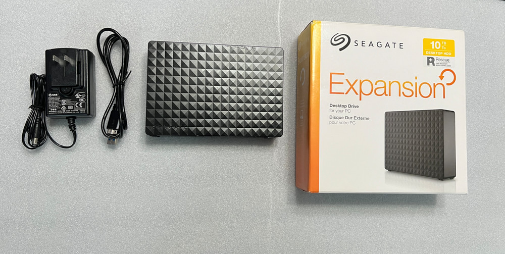 Seagate 10TB Expansion Desktop External Hard Drive USB 3.0