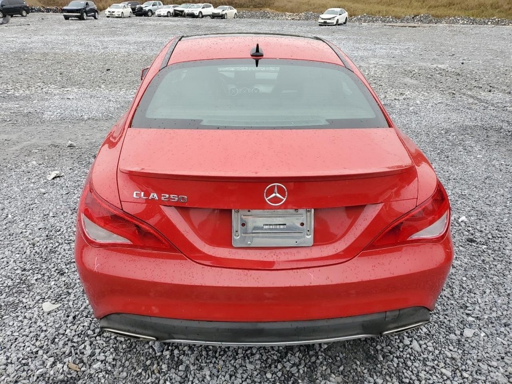 CLA250 2017 Glove Box 4934947