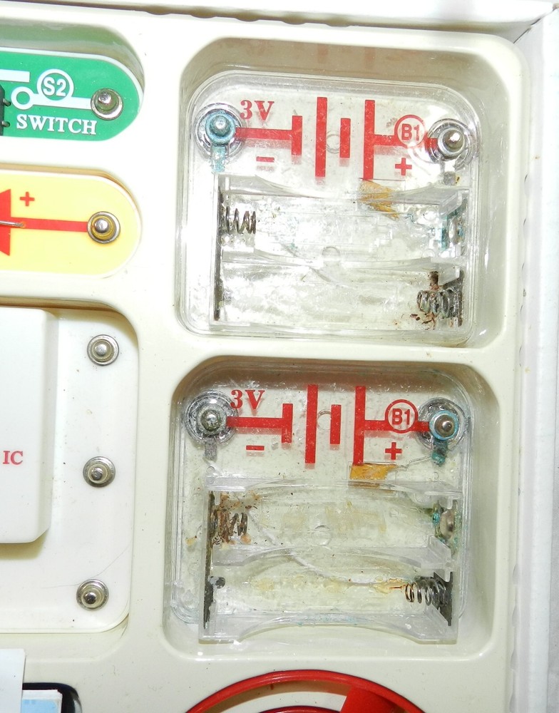 2 sets of Snap Circuits Electronic Learning sets - Pro and Junior