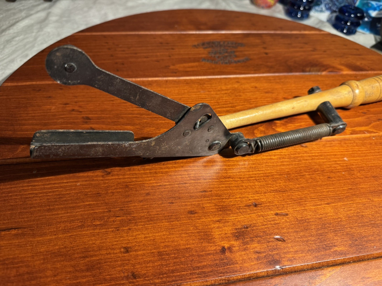 Antique Hand Thrower Clay Pigeon Target Trap Skeet Shooting Made in Japan