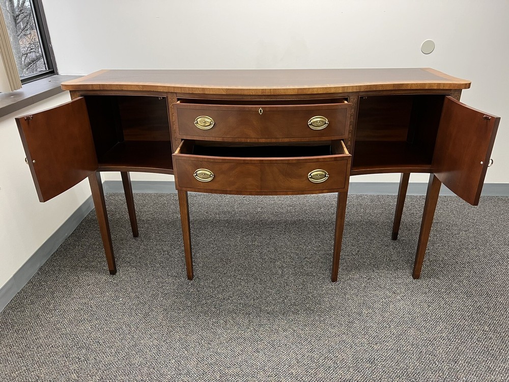 Credenza Sideboard Buffet / Ethan Allen