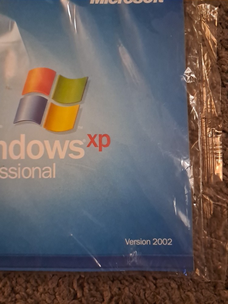 Microsoft Windows XP Professional OEM Version 2002 SP2 NEW SEALED CD System
