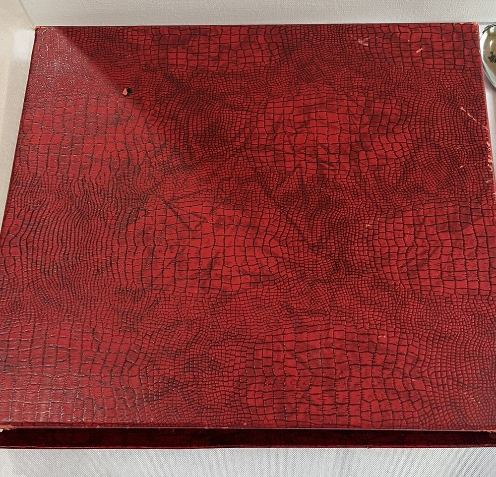 Vintage Marbled Bakelite Bar Set A6 -70 In Red Hinged Boxed Set