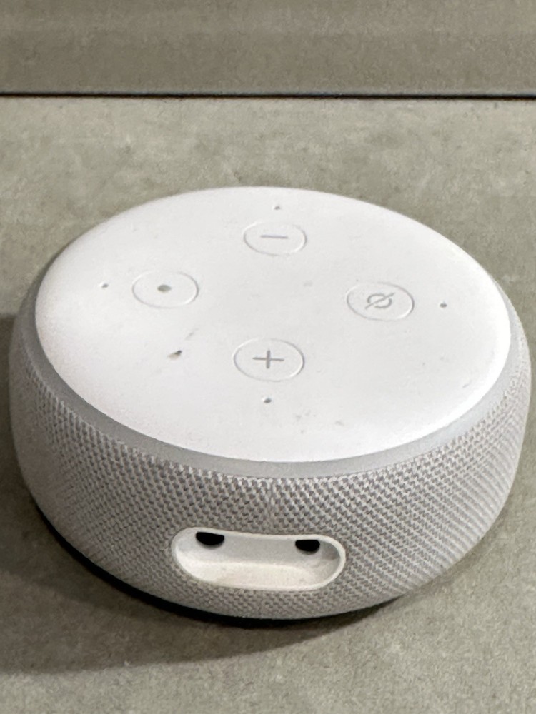 Amazon Echo Dot (no Charger)
