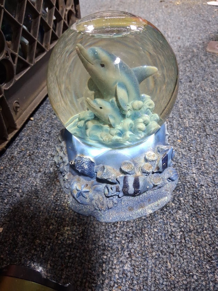 dolphin snow globes (2)