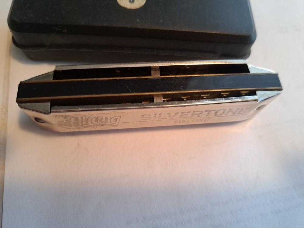 Huang Silvertone Deluxe Harmonica In Case.~NICE CONDITION ~