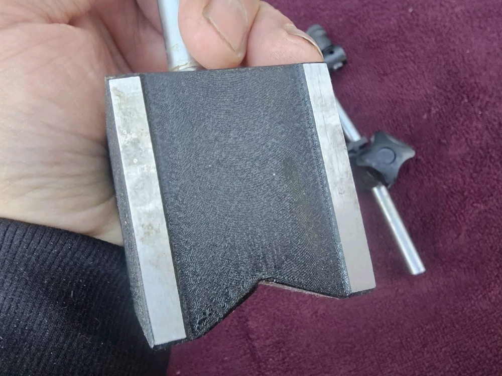 Unmarked Magnetic Base Indicator Holder