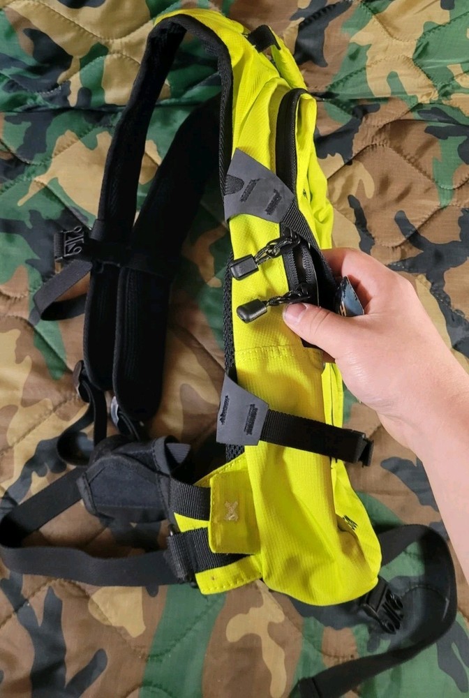 Geigerrig Hydration Pack Neon Yellow