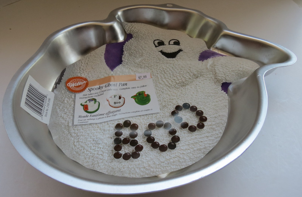 Wilton Spooky Ghost Pan Cake Pan 2105-2090 #2