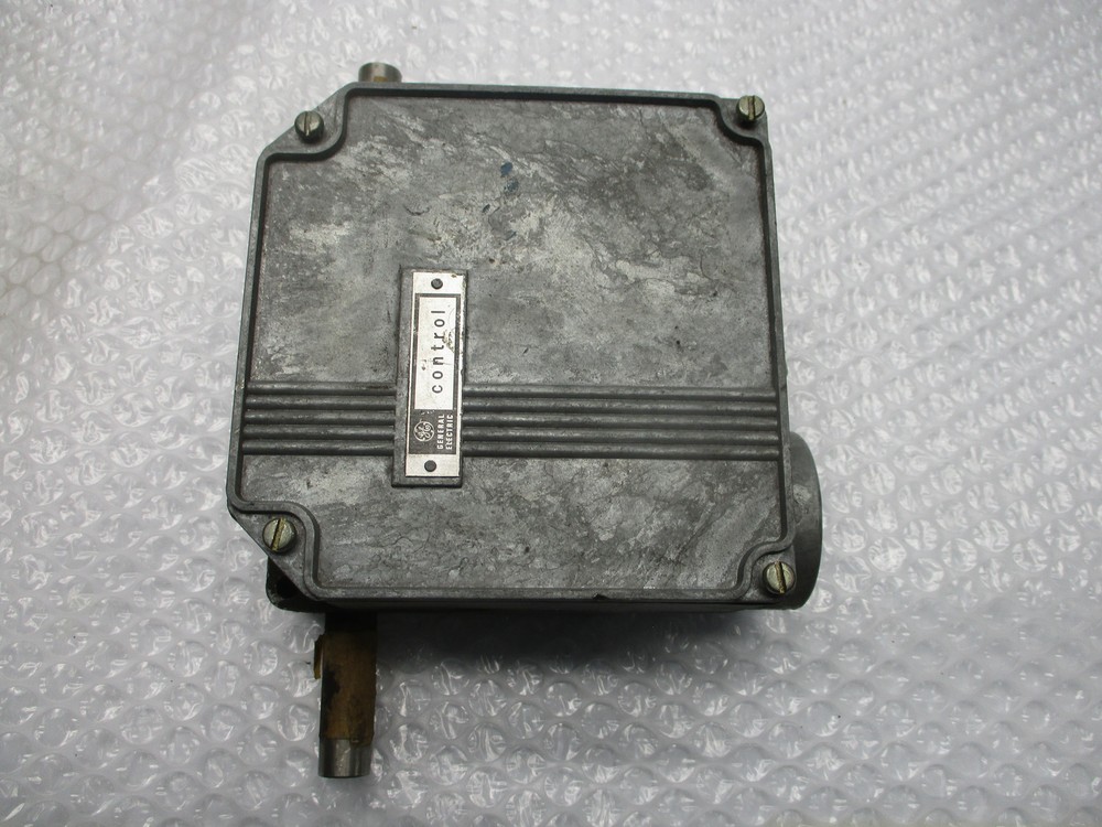 GENERAL ELECTRIC CR115E121122 LIMIT SWITCH NSNP