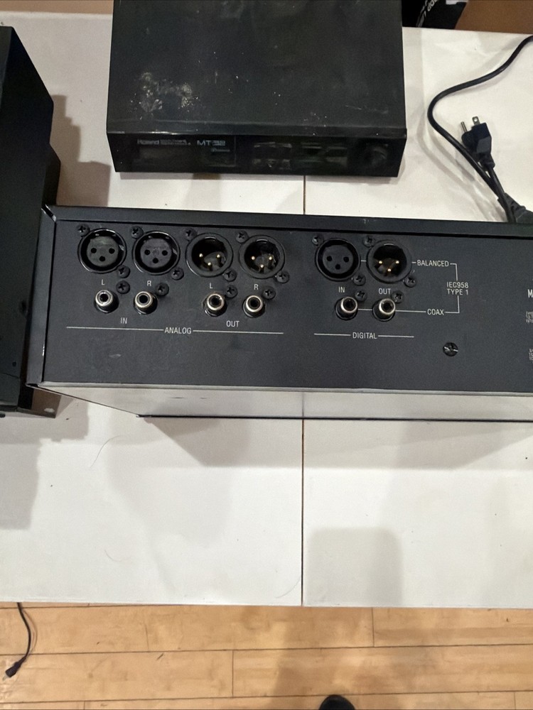 Alesis *Masterlink ML-9600 *High Resolution Master Disc CD Recorder Pro Audio
