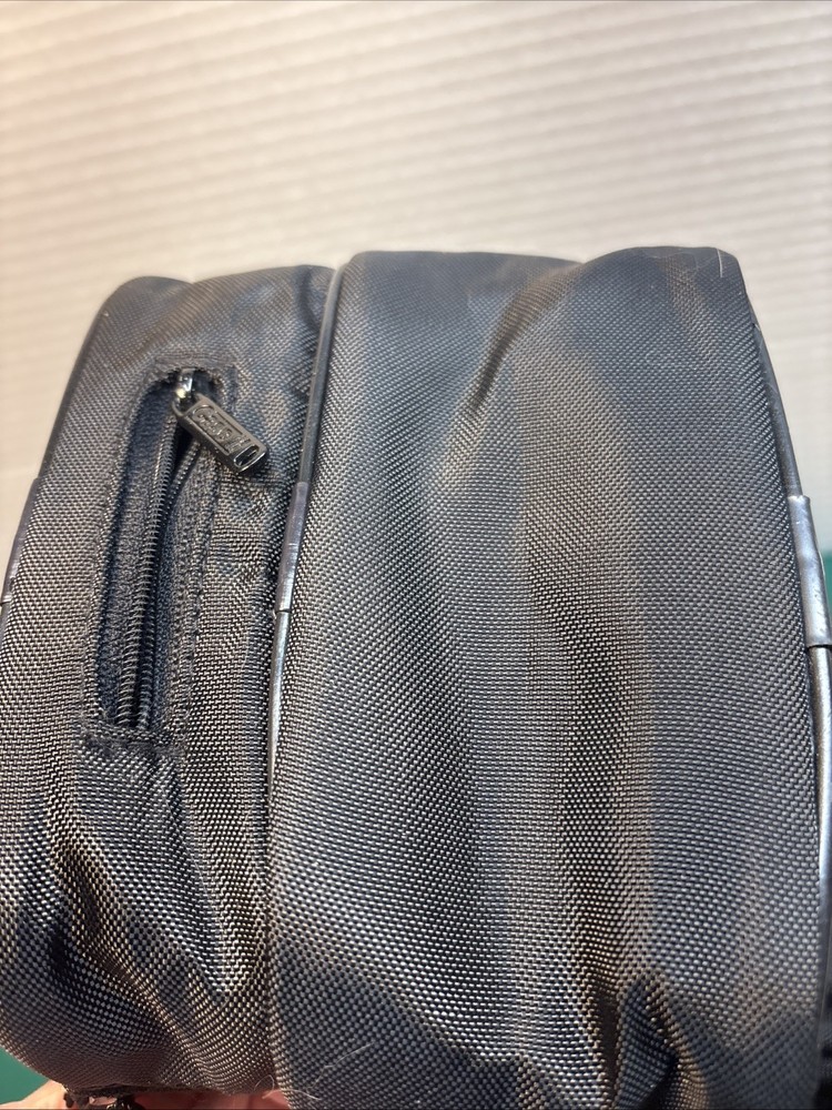 Case It CD Disc Black 7" Zippered Case Wallet Strap Pocket For CD Player