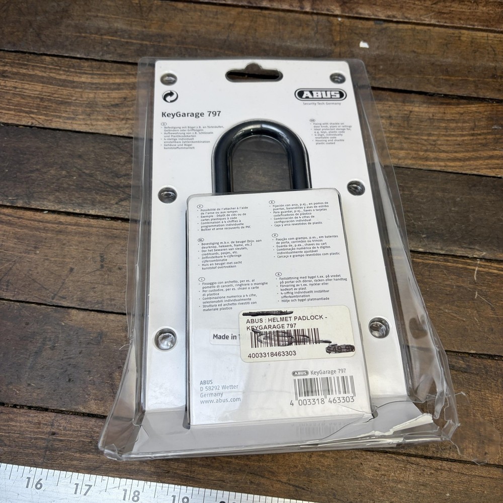 ABUS KeyGarage 797 Key Safe Combination Padlock Lock Box Silver New Damaged Pkg