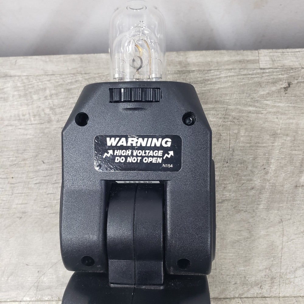 *NICE* Quantum Qflash T5d-R w/ BULB Professional Camera Flash *UNTESTED*