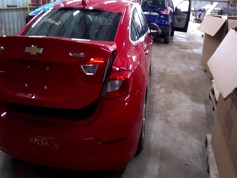 Driver Left Front Spindle/Knuckle Fits 16-19 CRUZE 103804517