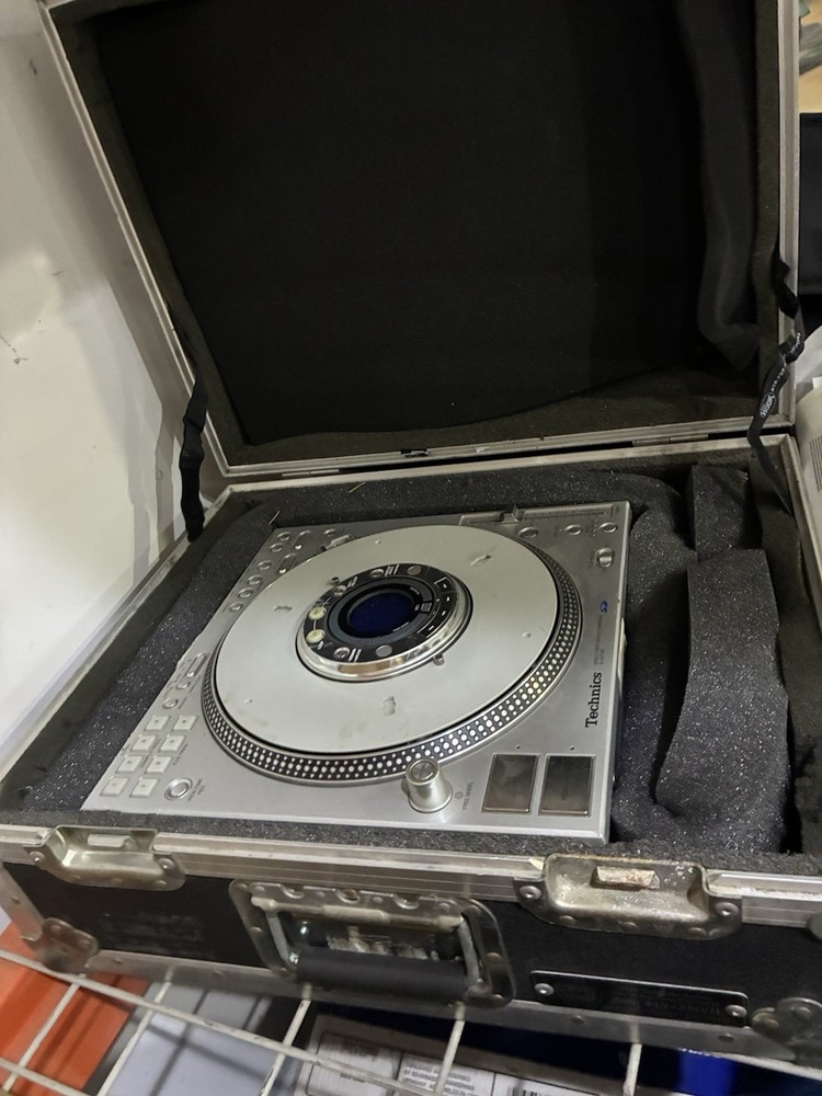 Panasonic Direct-Drive Digital Turntable SL-DZ1200