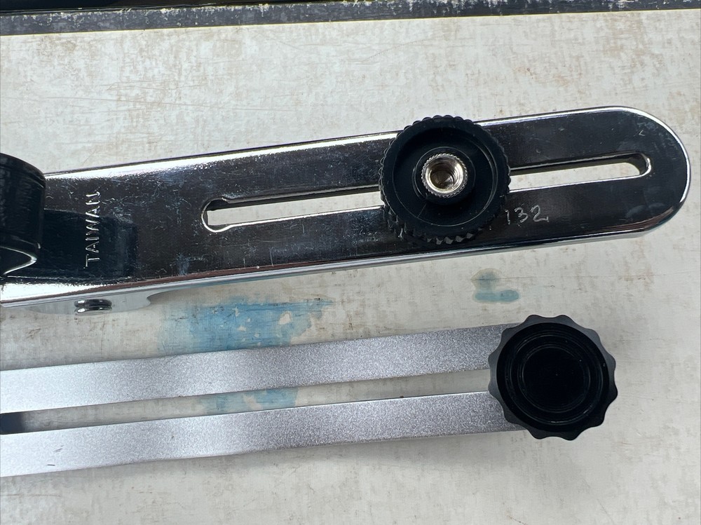 Vintage Flash L Bracket For Camera Foldable Compact Bracket Made in Taiwan +