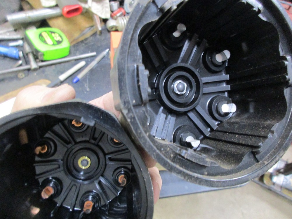 NOS COLLECTION 4 MOTORCRAFT DISTRIBUTOR CAPS