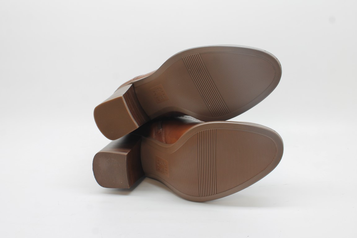 Naturalizer Kalina Women's Fashion Ankle Bootie Pre-Owned