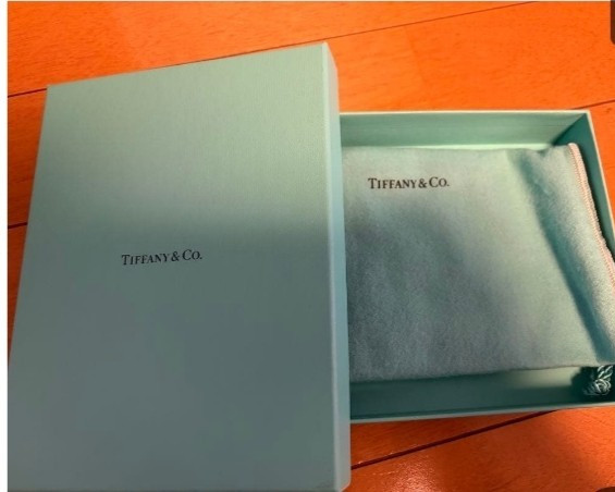 Tiffany Turquoise Color Leather Passport Cover Holder 14x10cm W/Box & Pouch