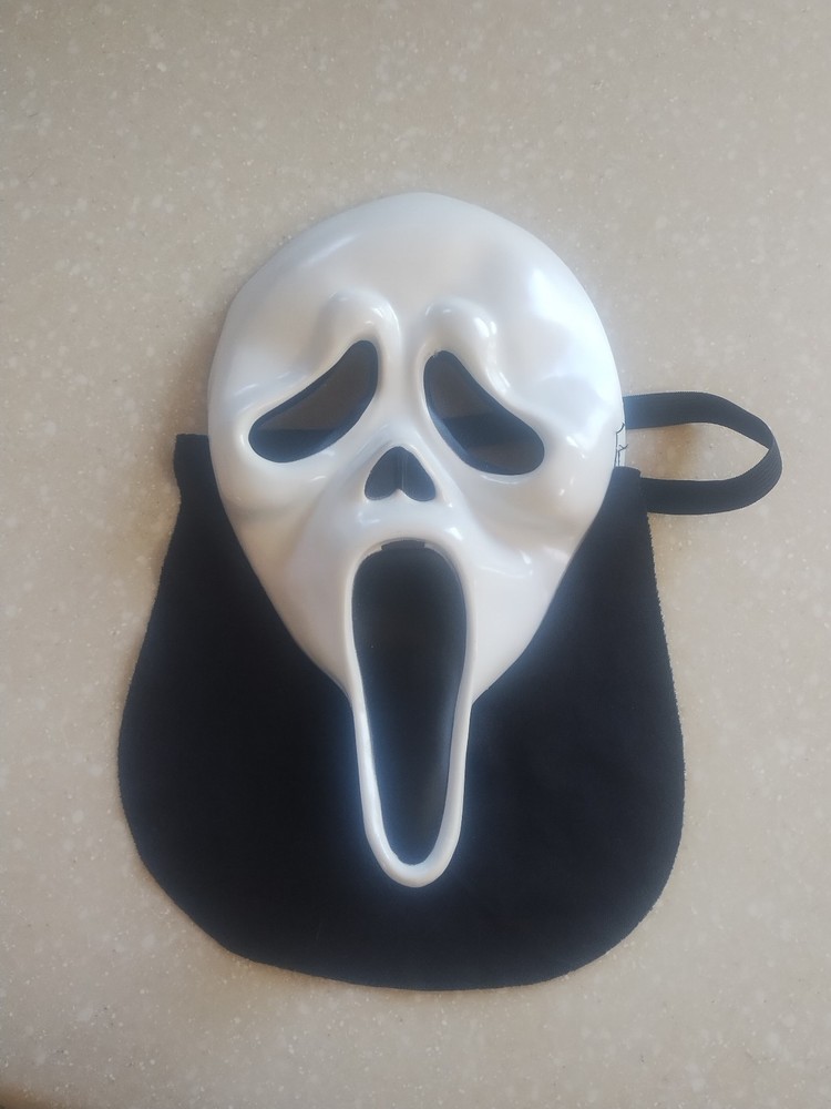 Vtg Scream Ghostface Mask Easter Unlimited Inc