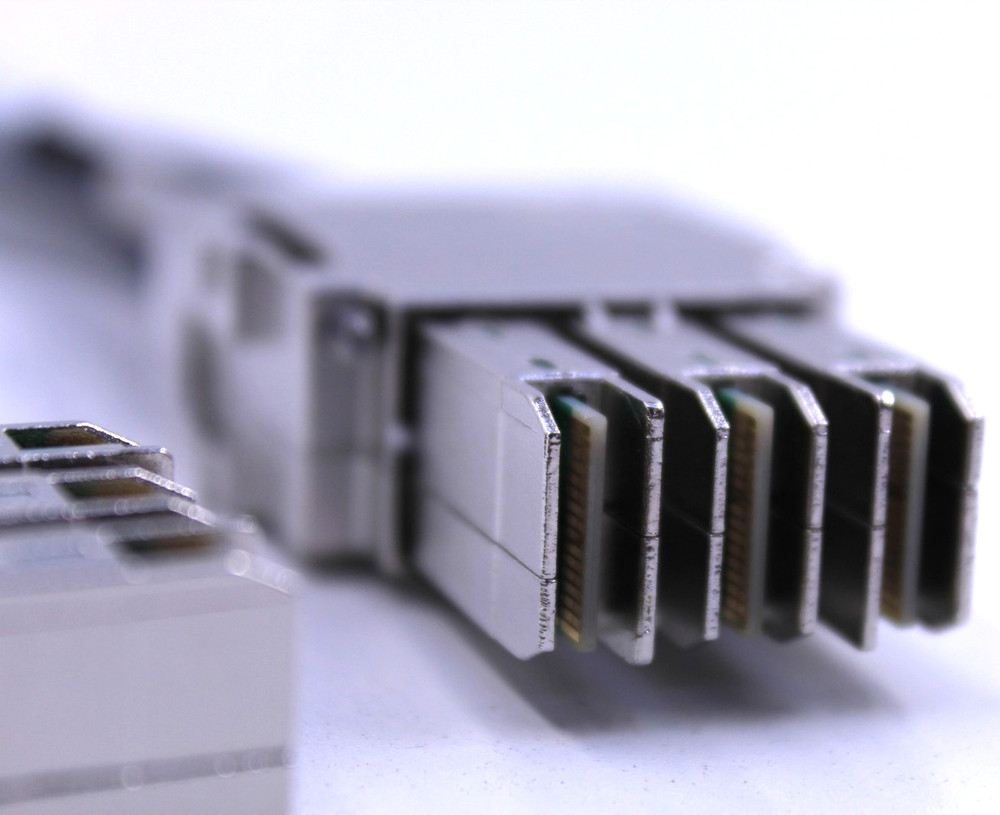 Cisco 800-40404-01 STACK-T1-1M V01 2023-07-19 Stackwise Stacking Cable