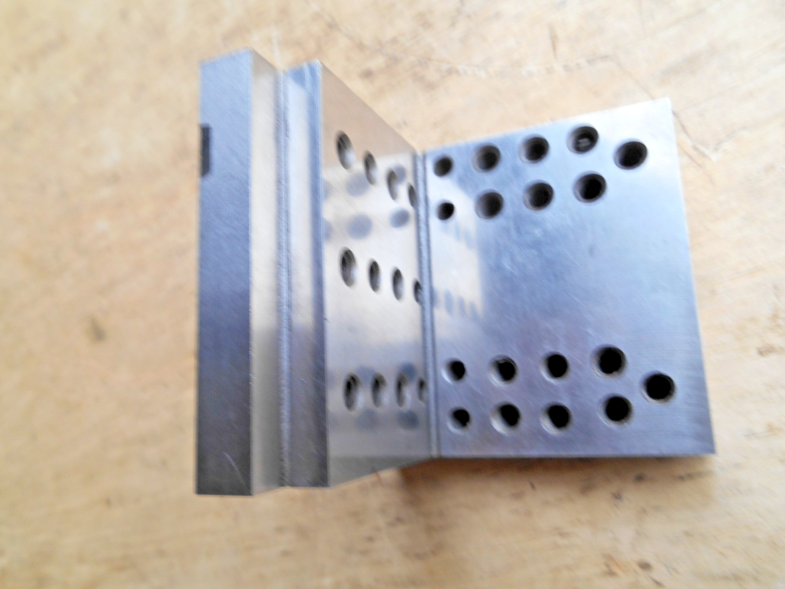 MACHINISTS RIGHT ANGLE SET UP STEP V-BLOCK , 3 x 3 x 3" x 3/4"