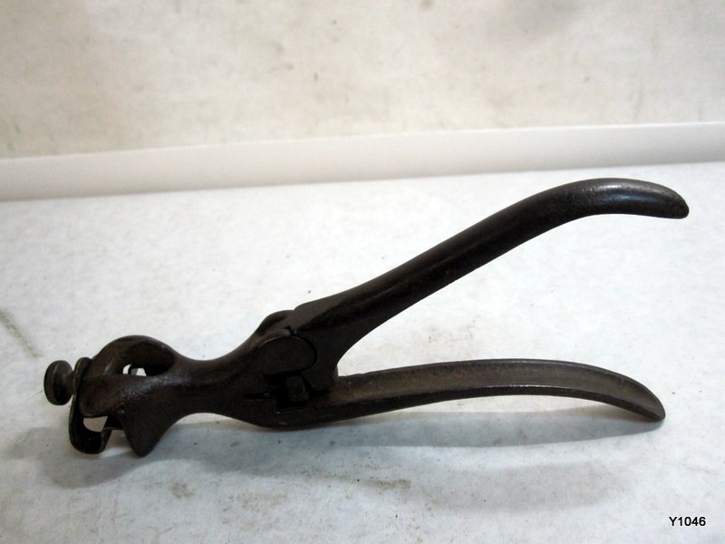 Antique Saw Set Tool cast iron