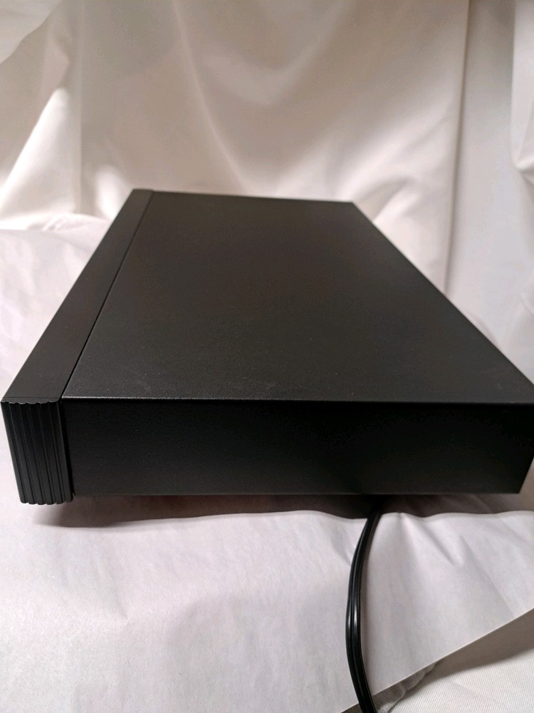 Rotel AM/FM Stereo Tuner (RT-950BX) - Black Fully Functional