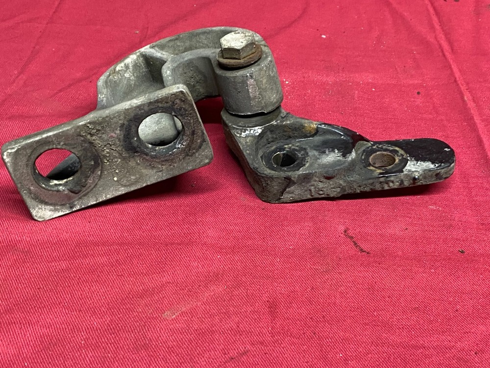 PETERBILT HOOD HINGE 13-04708L