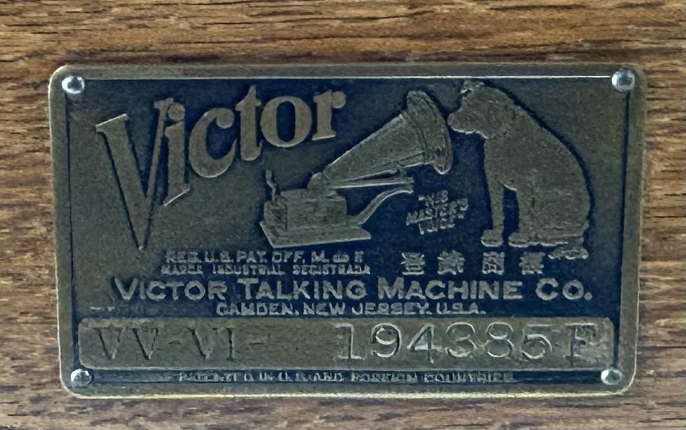 Antique Victor VV-VI Tabletop Phonograph NICE! - NEEDS SOME WORK