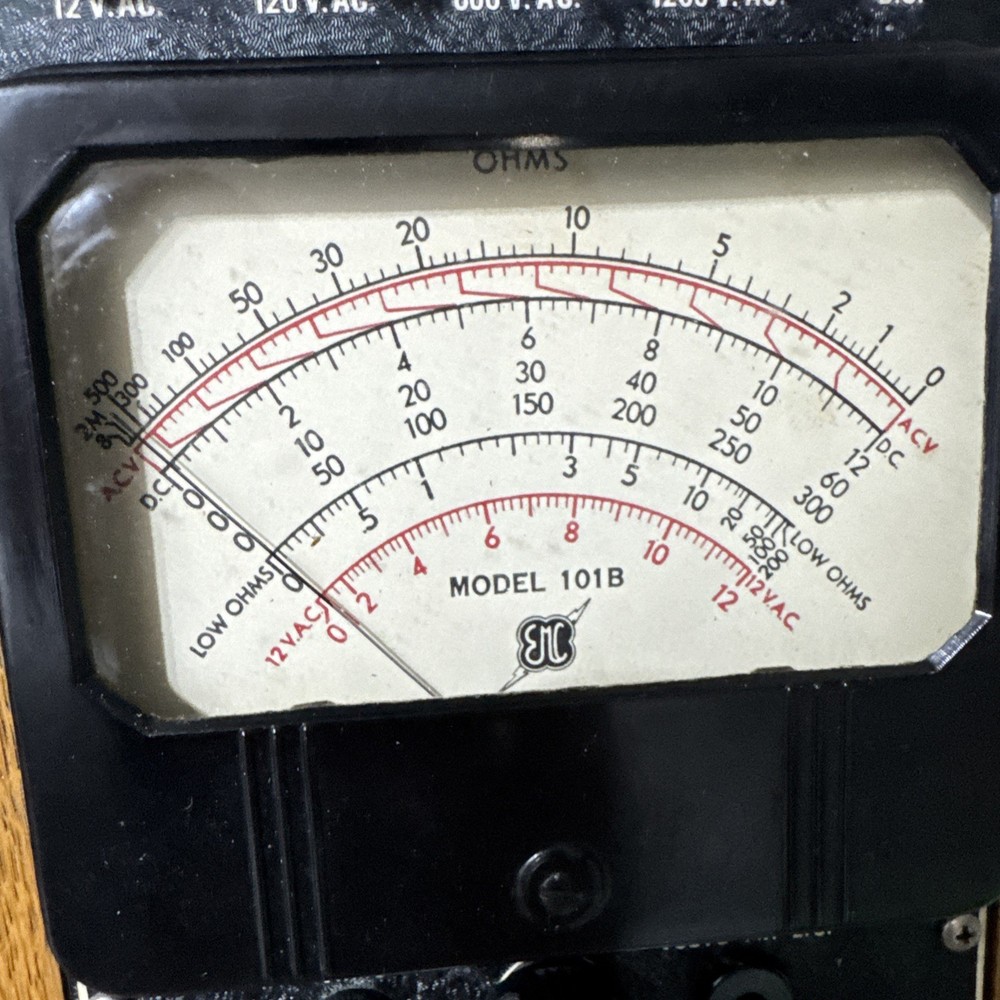 Meter Electronic Measurement Corp- EMC Model 101B Volt OHM Meter -Corp - Tested