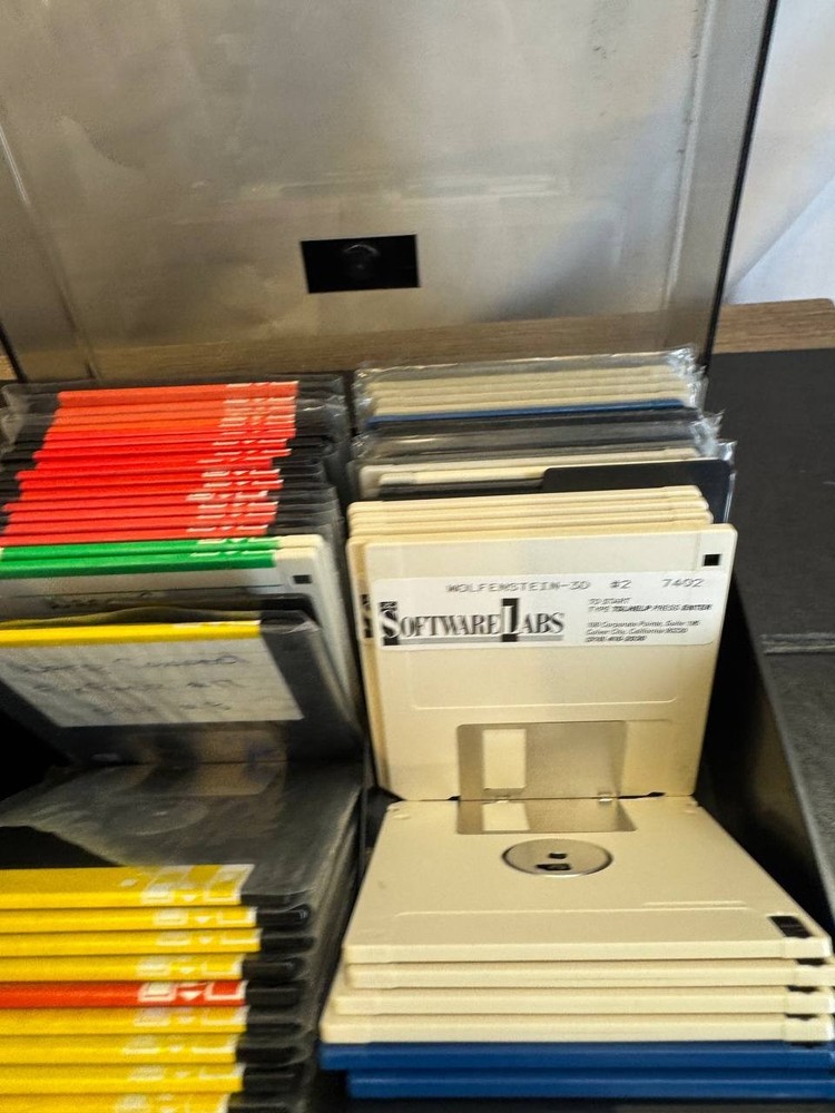 Vintage Fellowes Floppy Disk Case w/ 50+ Program Disks