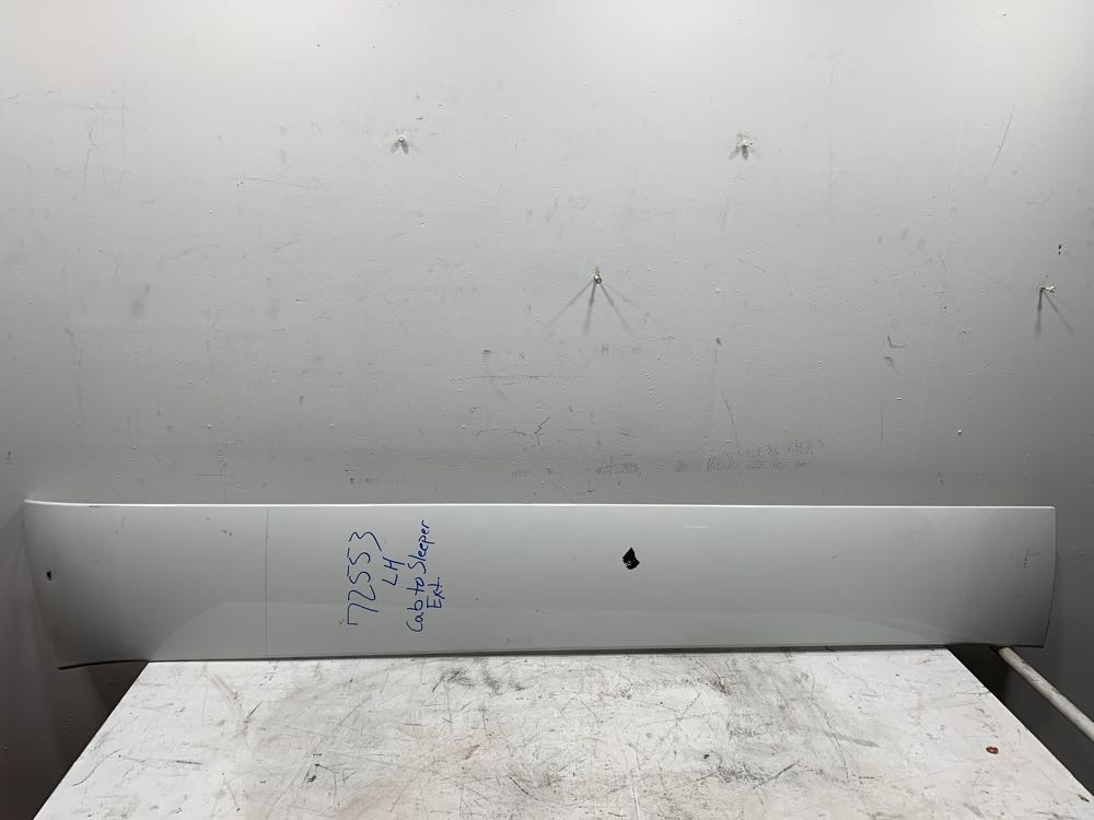 2017 Peterbilt 579 Cab Extension (625-10922)