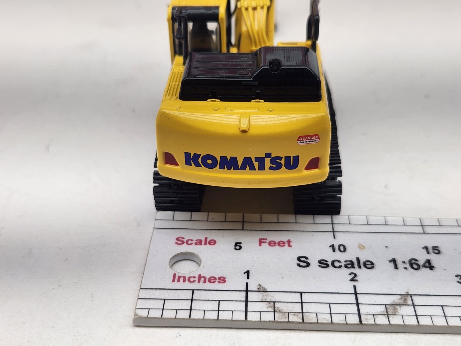 1/64 First Gear #60-0326 Diecast Komatsu PC210LC-11 Excavator