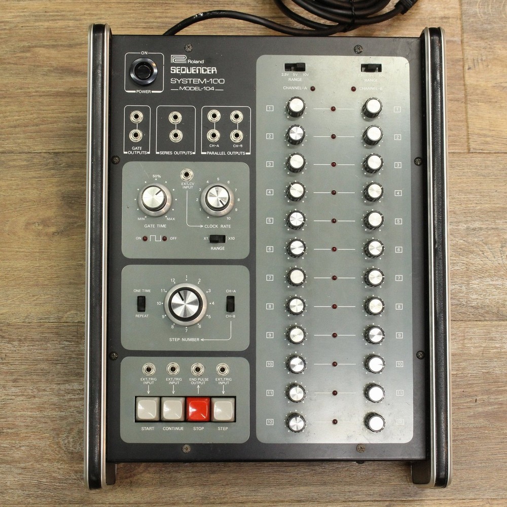 ROLAND SYSTEM-100 MODEL 104 [510642]
