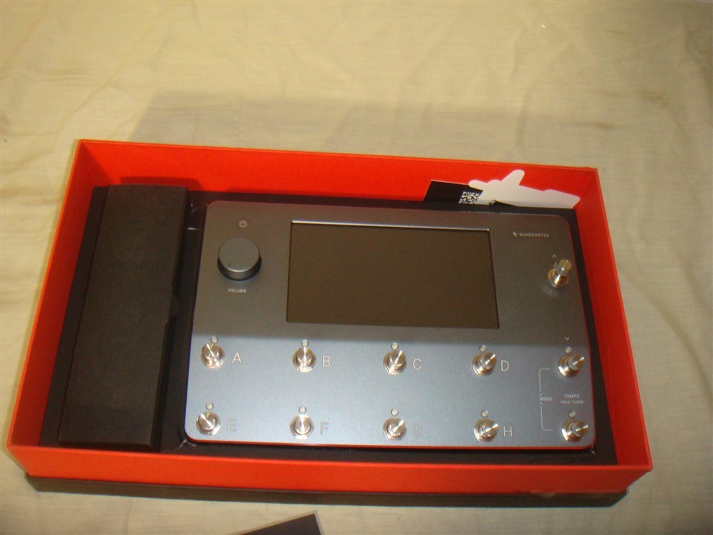 NEURAL DSP QUAD CORTEX DIGITAL AMP MODELING MULTI-EFFECTS FLOORBOARD W LOOPER