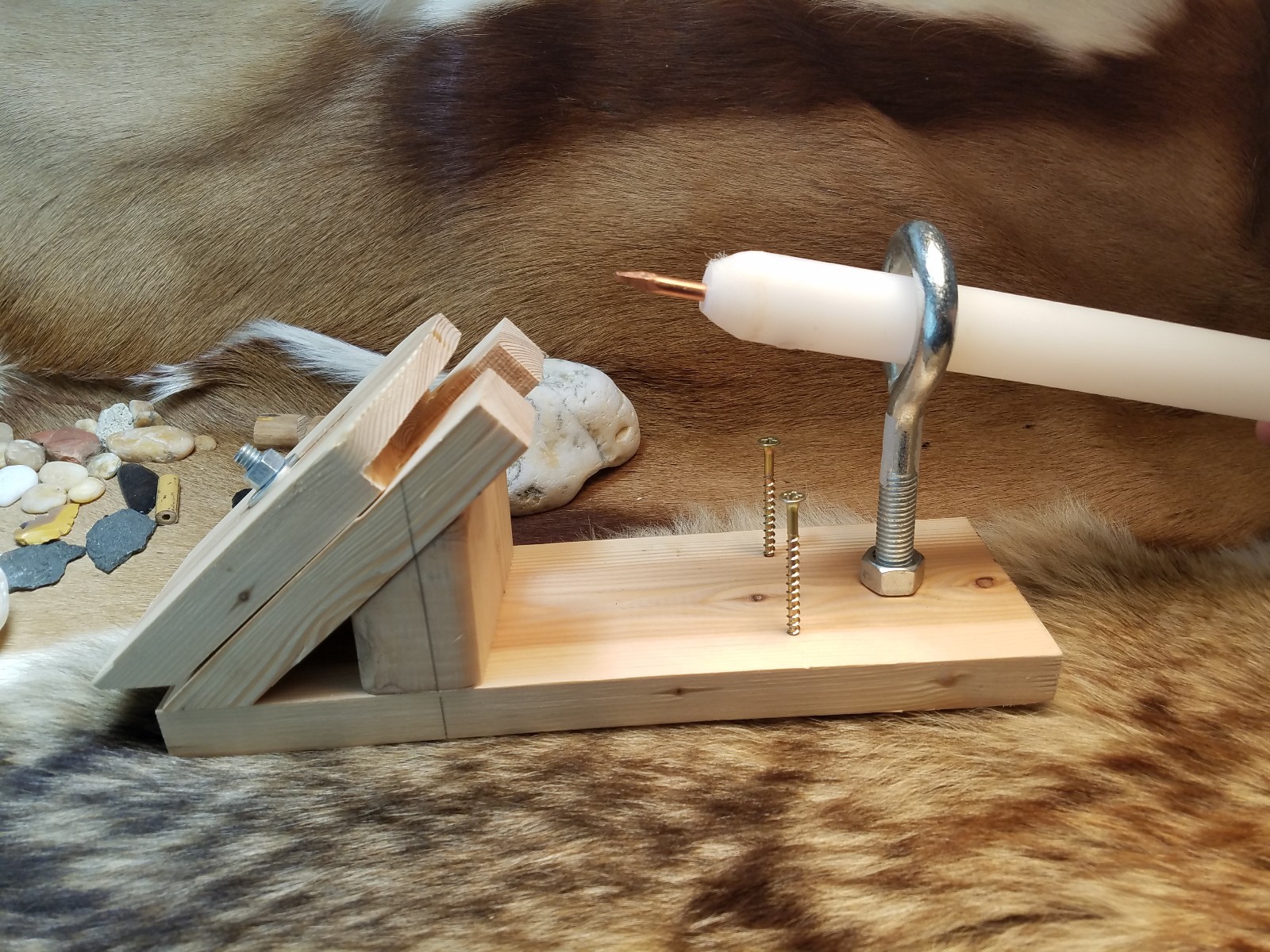 PRO GRADE FLINT KNAPPING JIG With UHMW ROD ISHI STICK PRESSURE FLAKER PREFORM