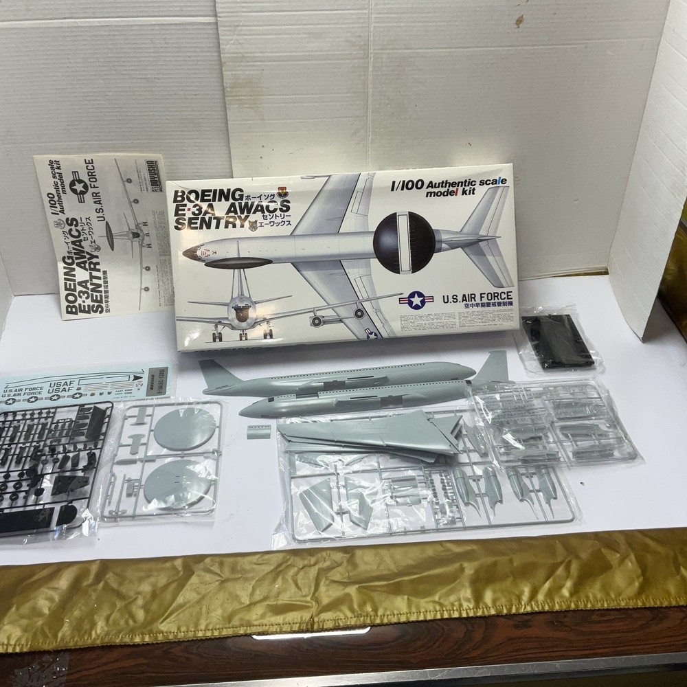 Doyusha BOEING E-3A AWACS SENTRY Model Plane