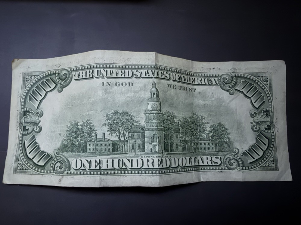 $100 1977 Federal Reserve Note